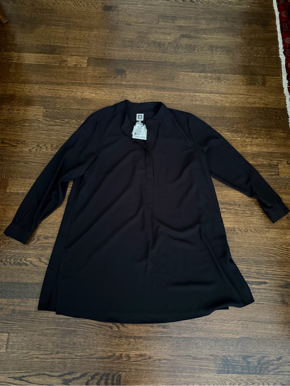 Anne Klein Black V-Neck Blouse
